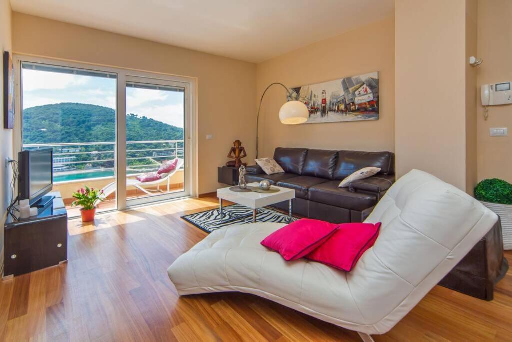 Blue Dream - Stylish Apt With Stunning Sea View 두브로브니크 외부 사진